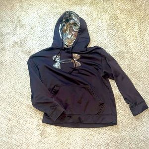 Under Armour Mens Brown camo lined hoodie Like New size Medium loosefit